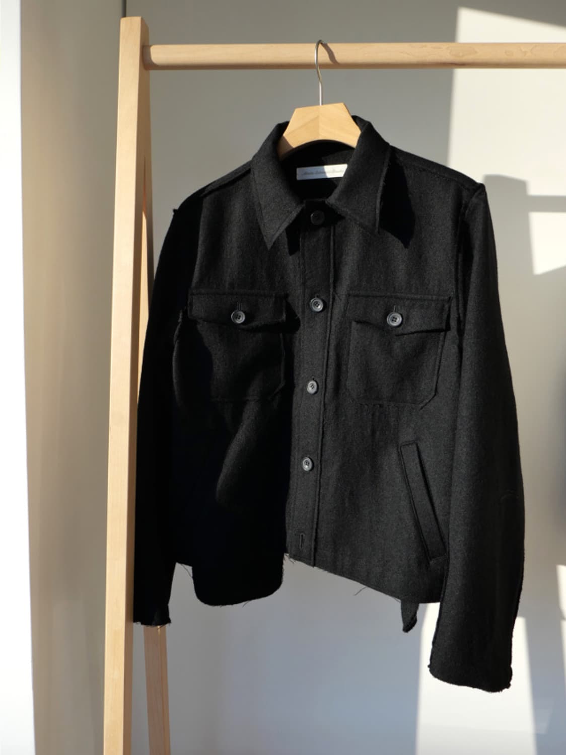 [구매글] 아벨리아 에드워드 고샤 CD 자켓 BLACK 상품이미지1