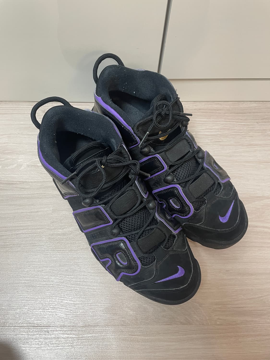 나이키 업템포 280 정리합니다. 상품이미지3