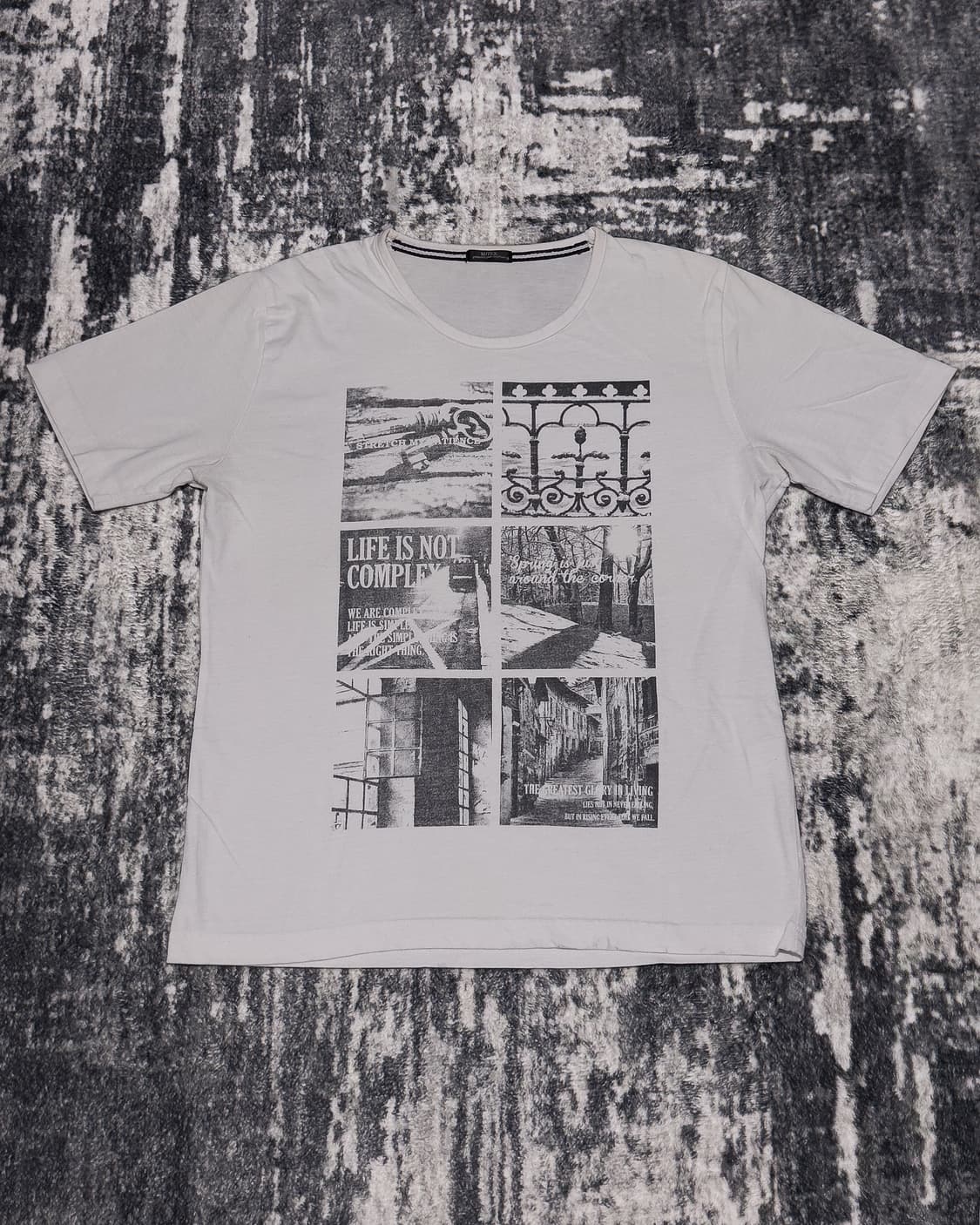 {Unknown} Gothic Graphic Tee   - Price:  상품이미지3