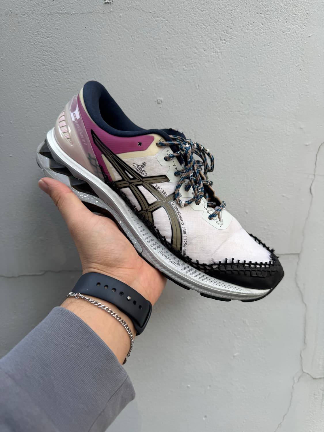 아식스 x 비비안 웨스트우드 스니커즈 상품이미지1