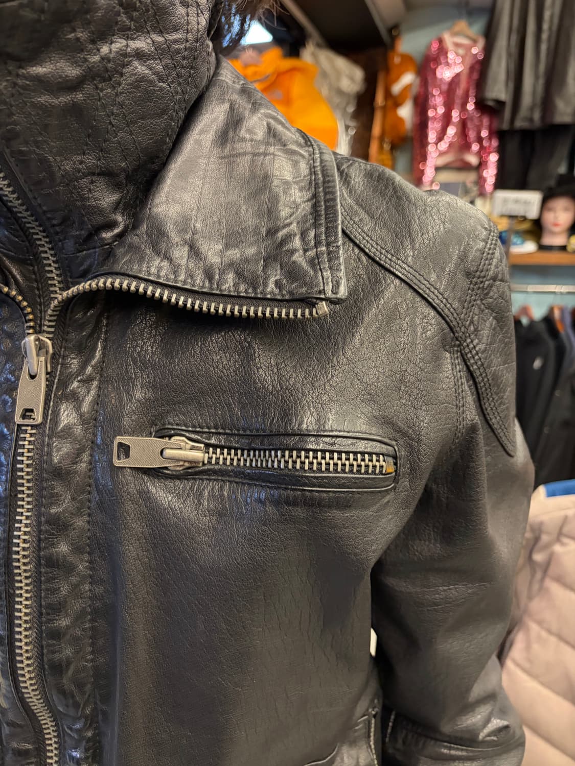 레이어드 더블 하이넥 버팔로 레더 자켓 상품이미지4