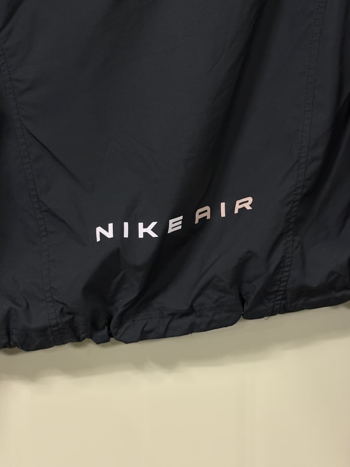 나이키(NIKE) 에어 러닝 바람막이 크롭 자켓 상품이미지8