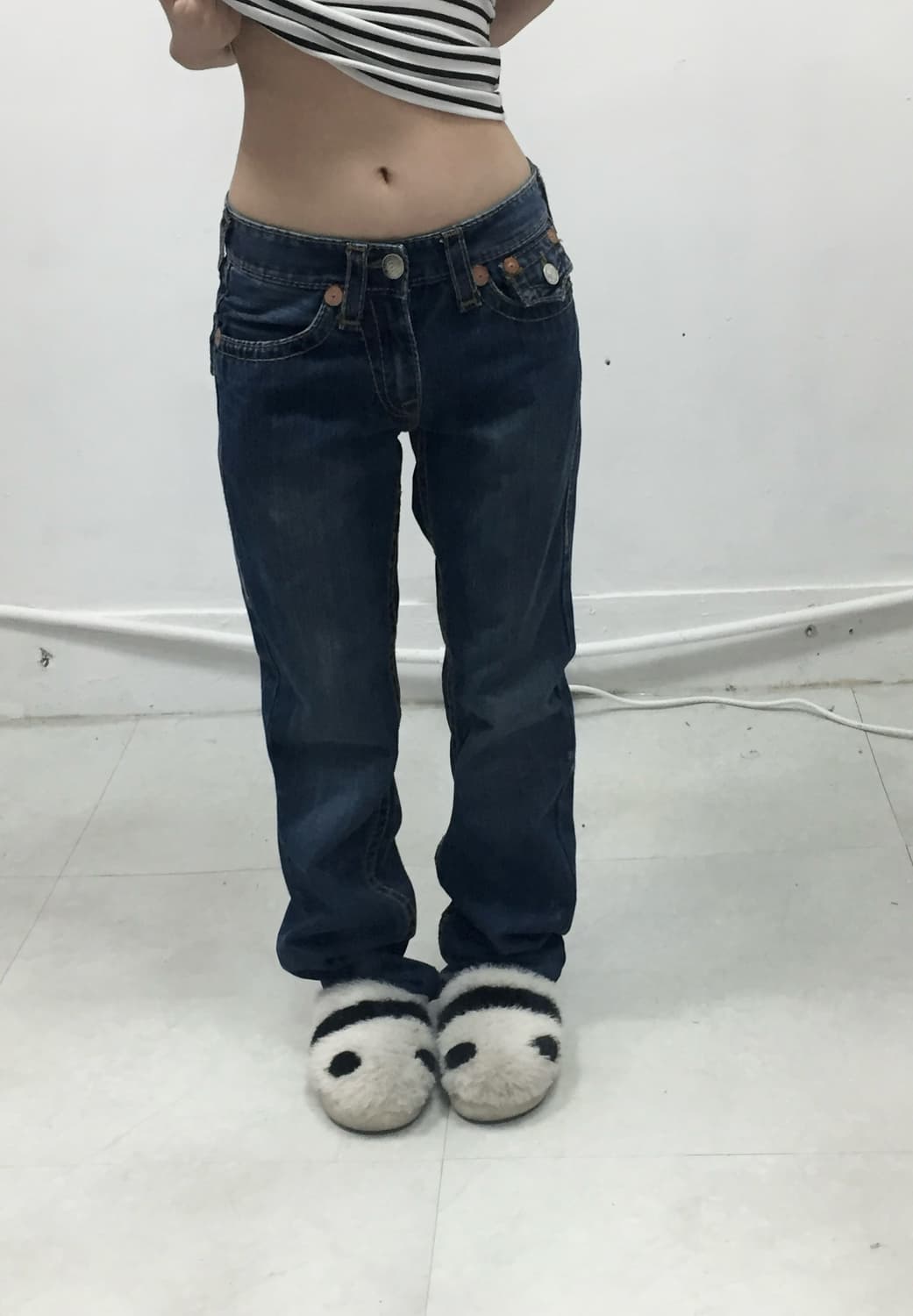 [TRUE RELIGION] 트루릴리전 성조기 스티치 데님 팬츠 상품이미지2