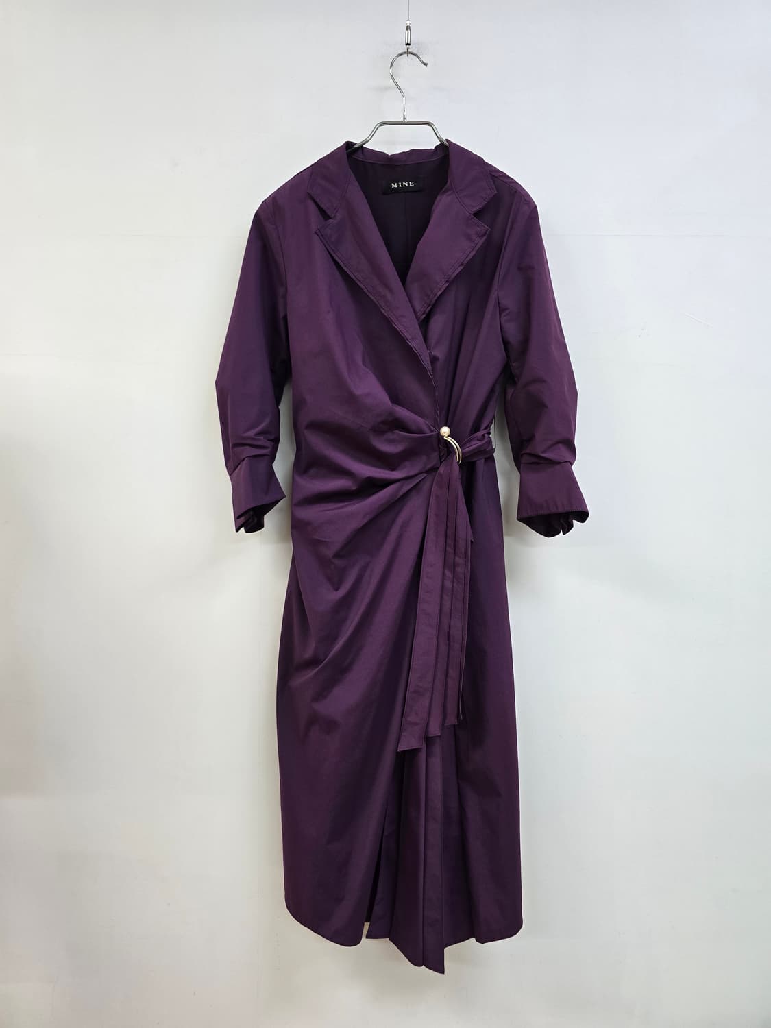 한섬 마인 진주벨티드 드레이프 플리츠 원피스 상품이미지1