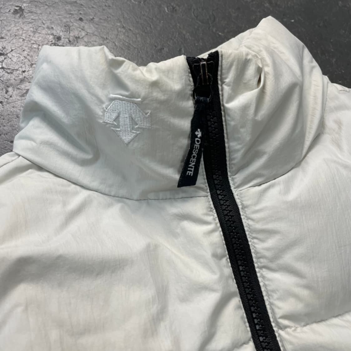 100 데상트 패딩 상품이미지3