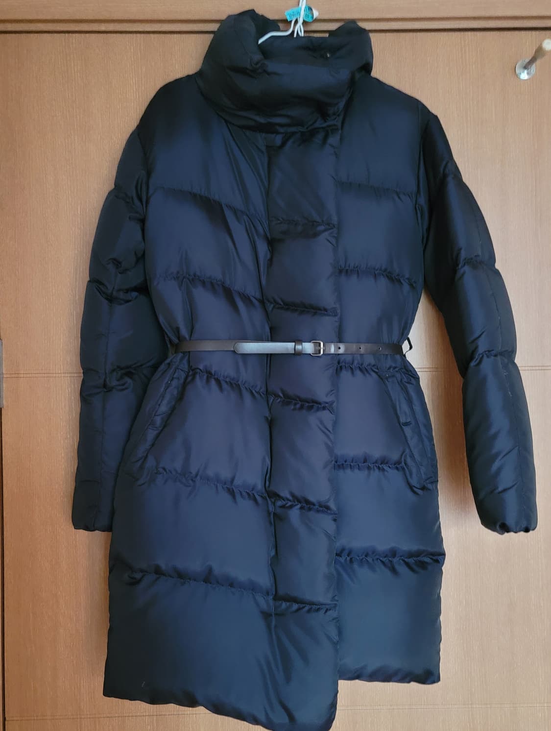 클럽모나코 여성 롱패딩 다크네이비 CLUB MONACO 상품이미지3