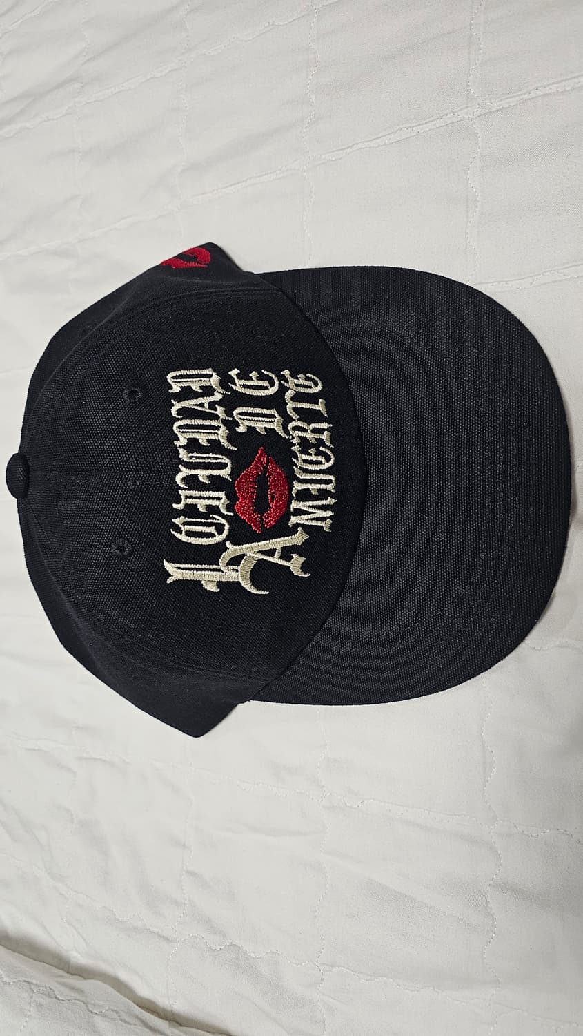 블랙아웃 피어스 모자 상품이미지1