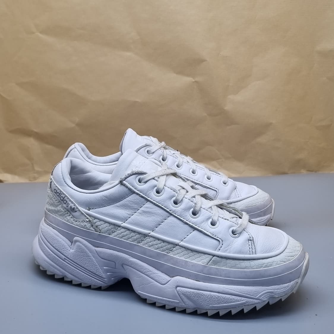 아디다스 키엘로 여성운동화235  상품이미지1