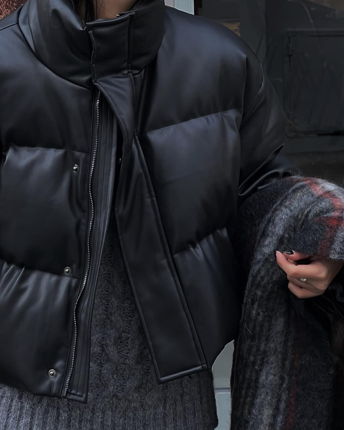 트리밍버드 가죽 패딩 블랙 상품이미지2