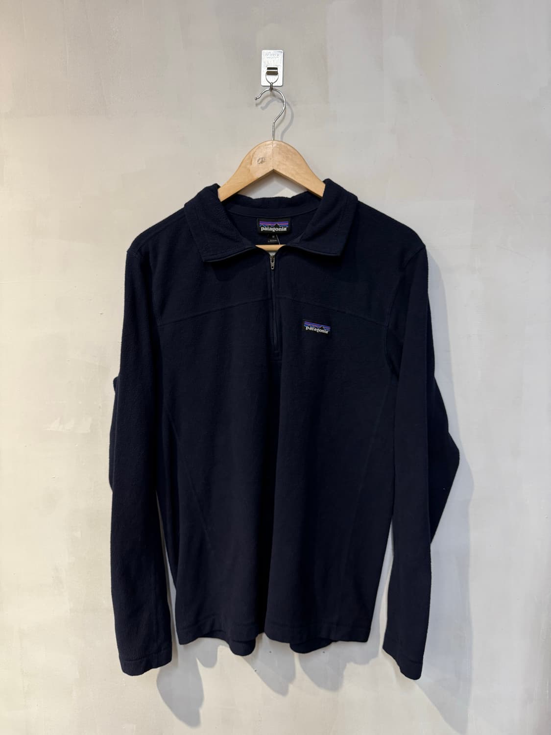 파타고니아 네이비 플리스 하프집업 상품이미지1
