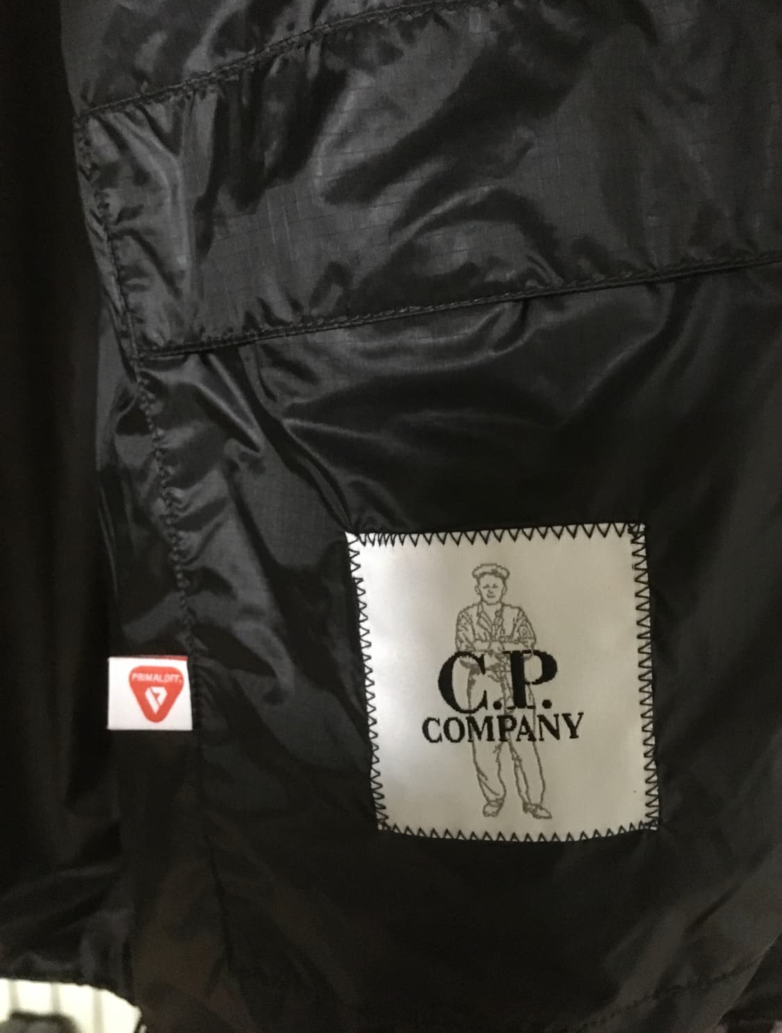 CP컴퍼니 나다쉘 후디드 자켓 블랙 판매합니다 상품이미지6
