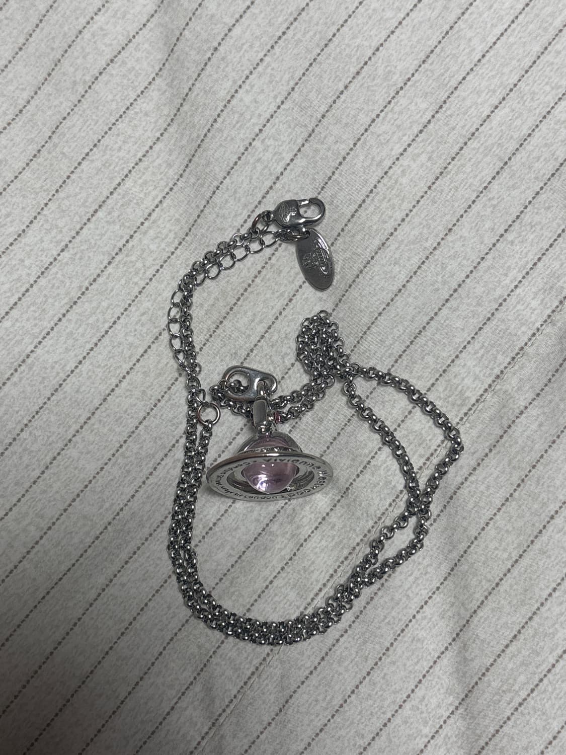 비비안 웨스트우드 오브 목걸이 상품이미지1