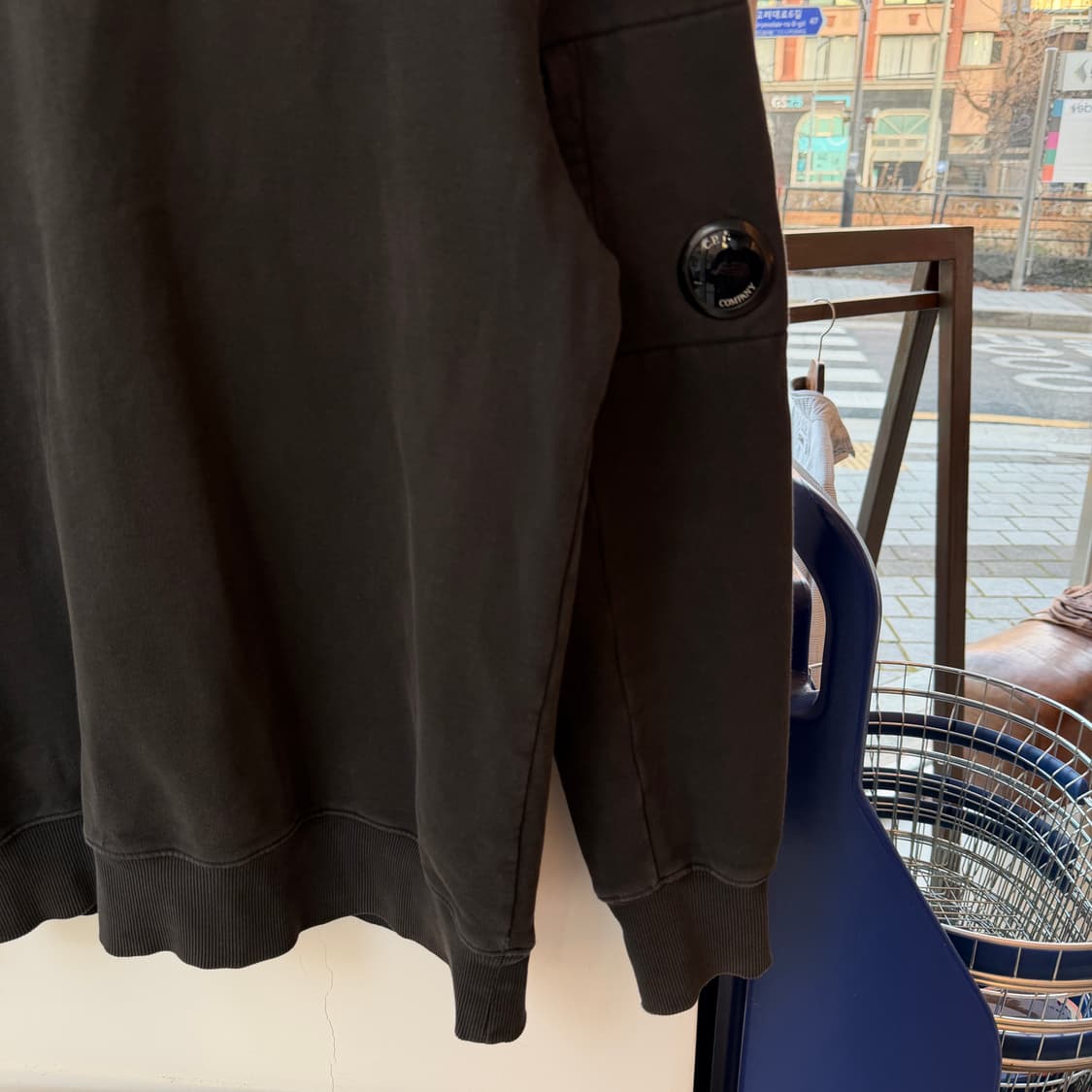 cp컴퍼니 가먼트다잉 스웻셔츠 상품이미지3