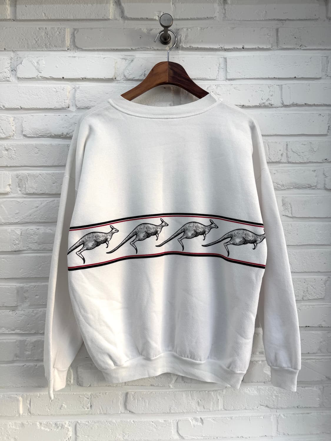 Future designs 화이트 코알라 스윗셔츠 상품이미지5