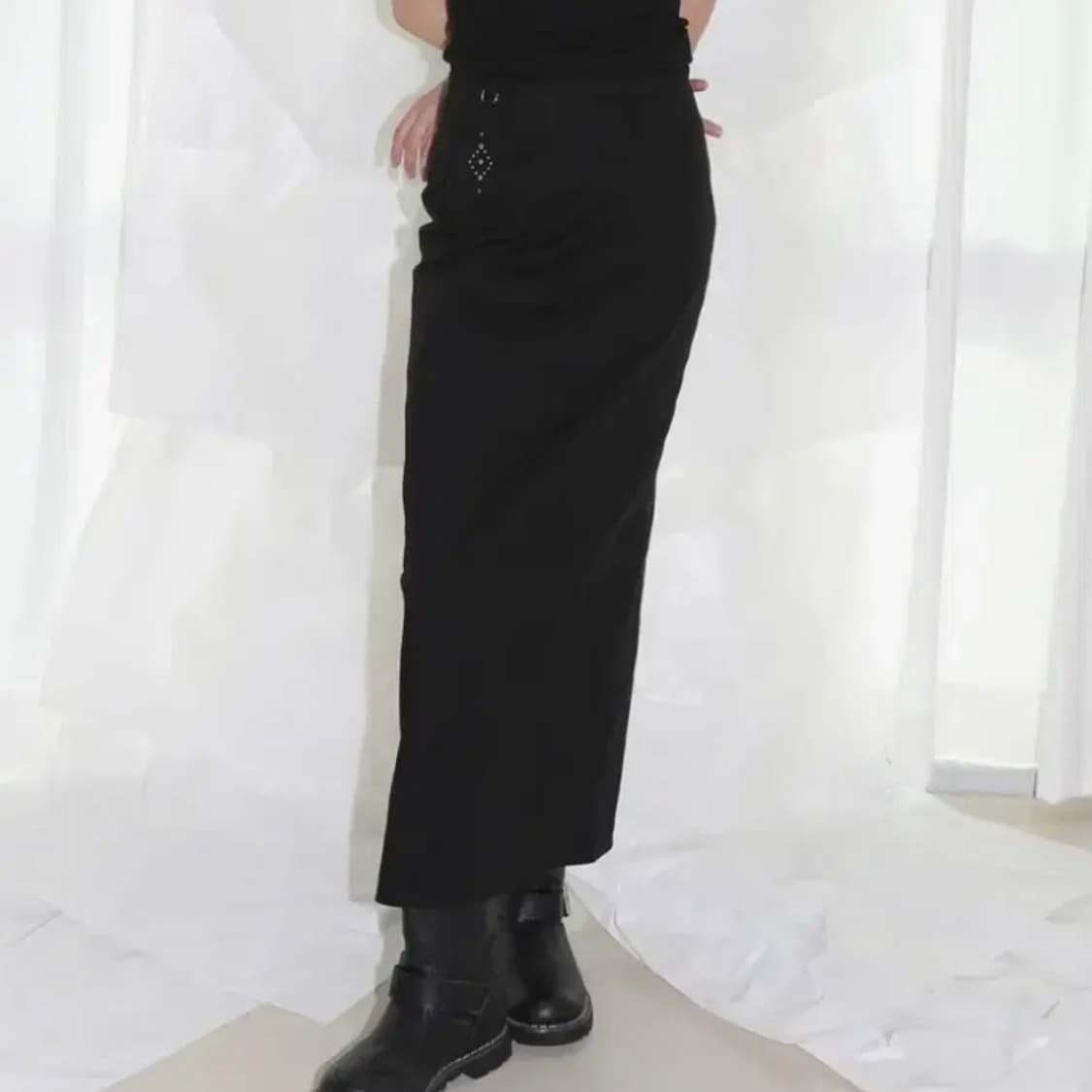 클럿스튜디오 포켓 맥시 스커트 블랙 상품이미지2