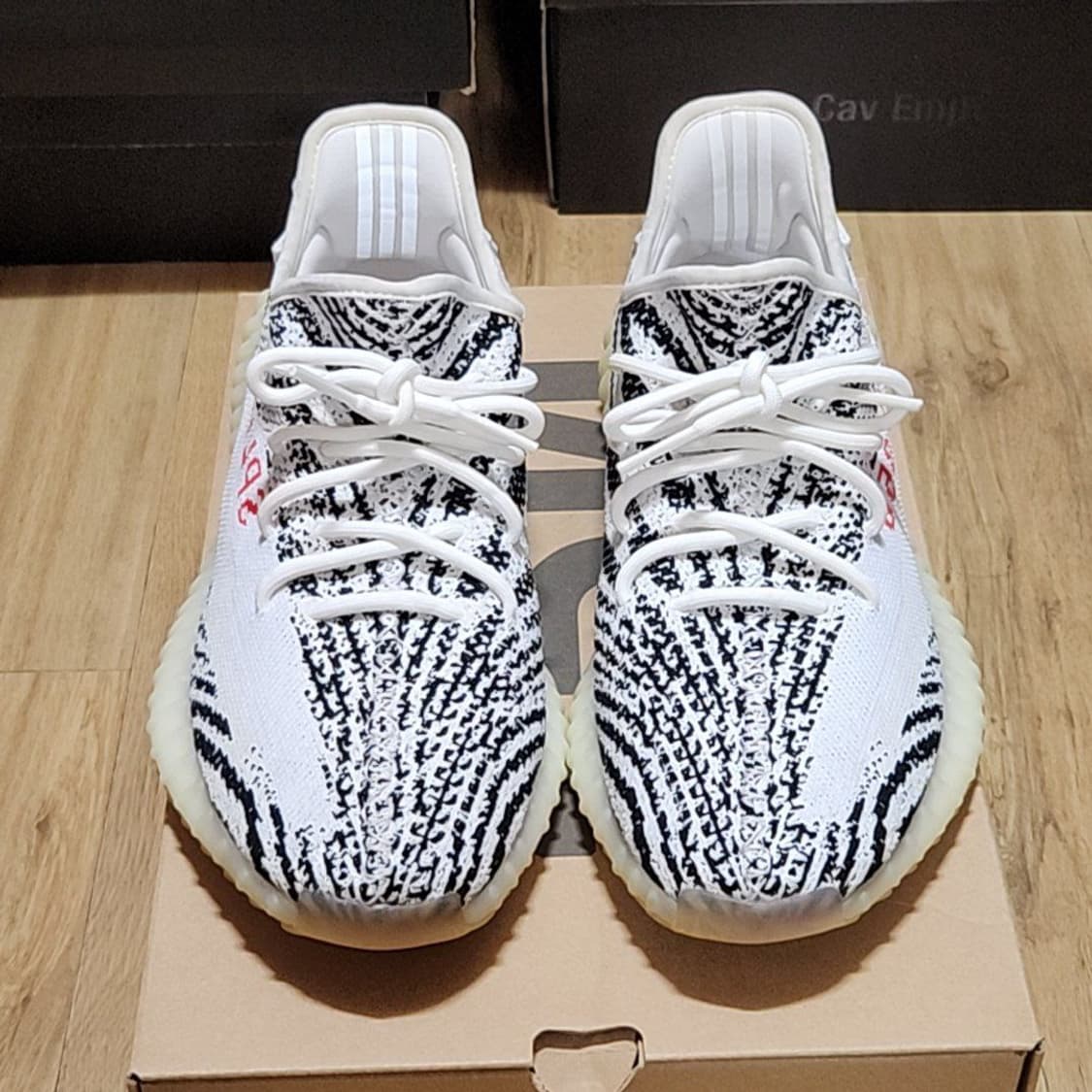 아디다스 275 이지부스트 지브라 상품이미지2