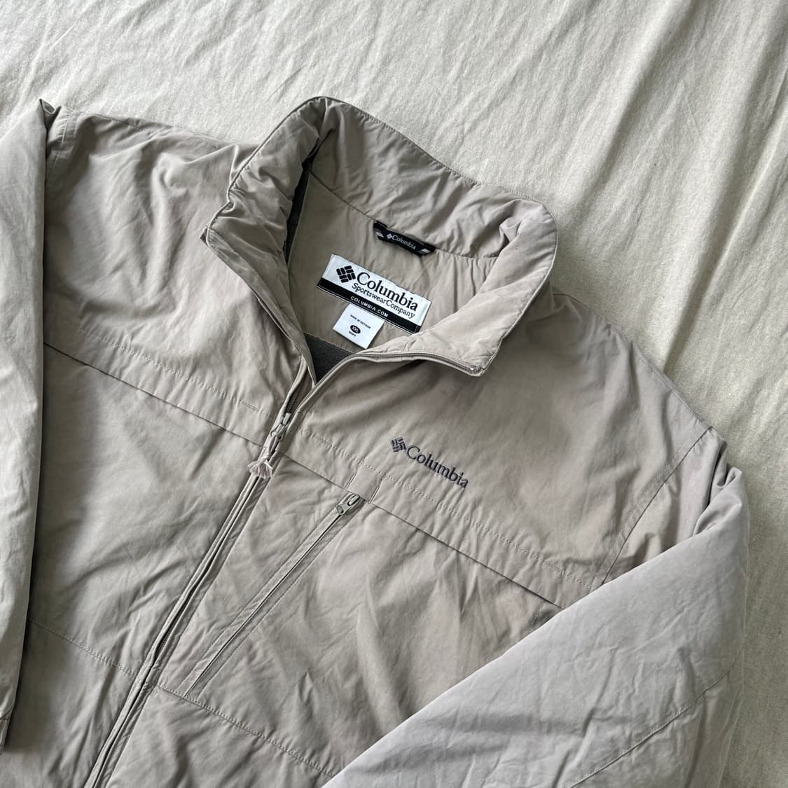 컬럼비아 해외판 빈티지 더티베이지 패딩 점퍼 XXL 상품이미지2