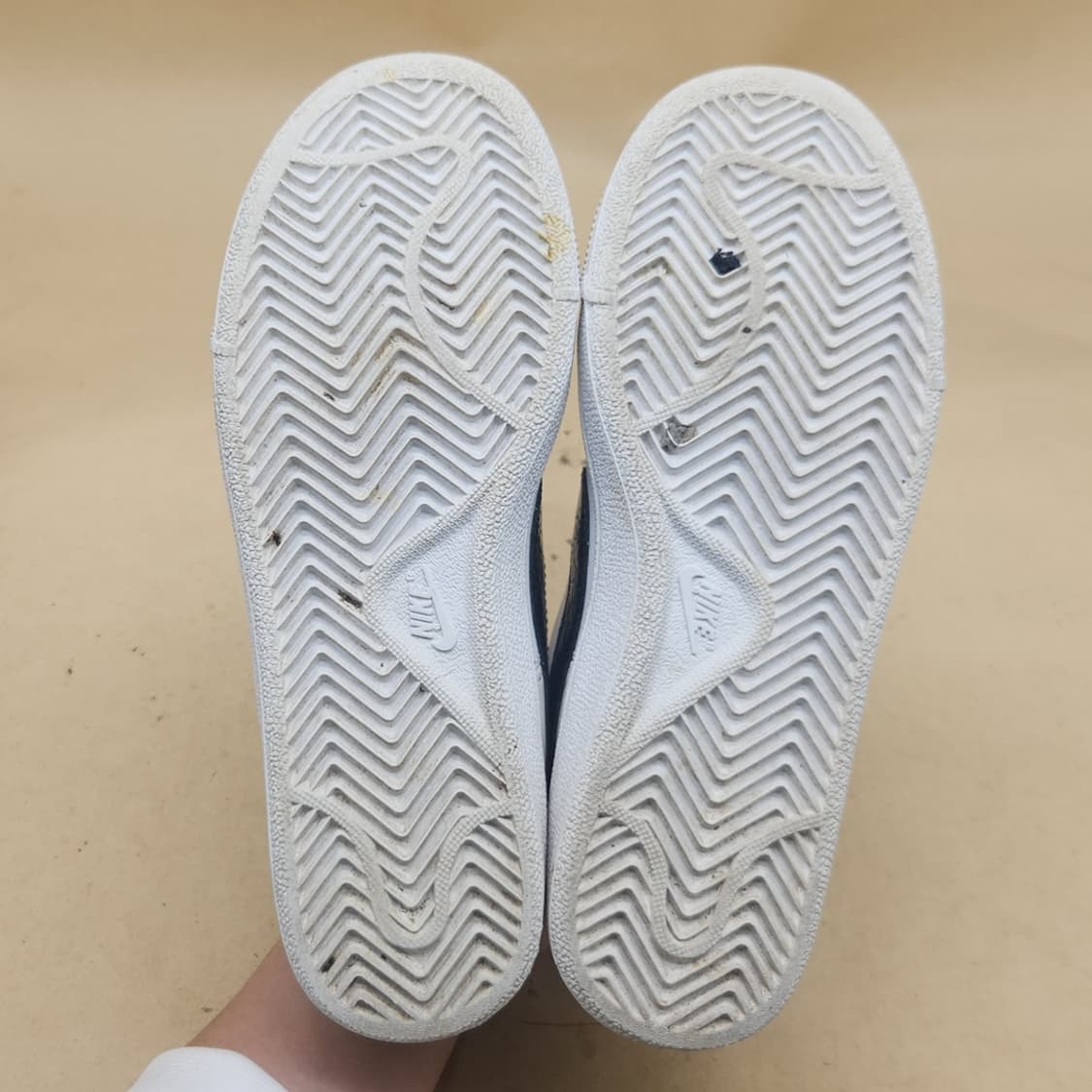 나이키 코트 로얄 스니커즈 225 상품이미지3