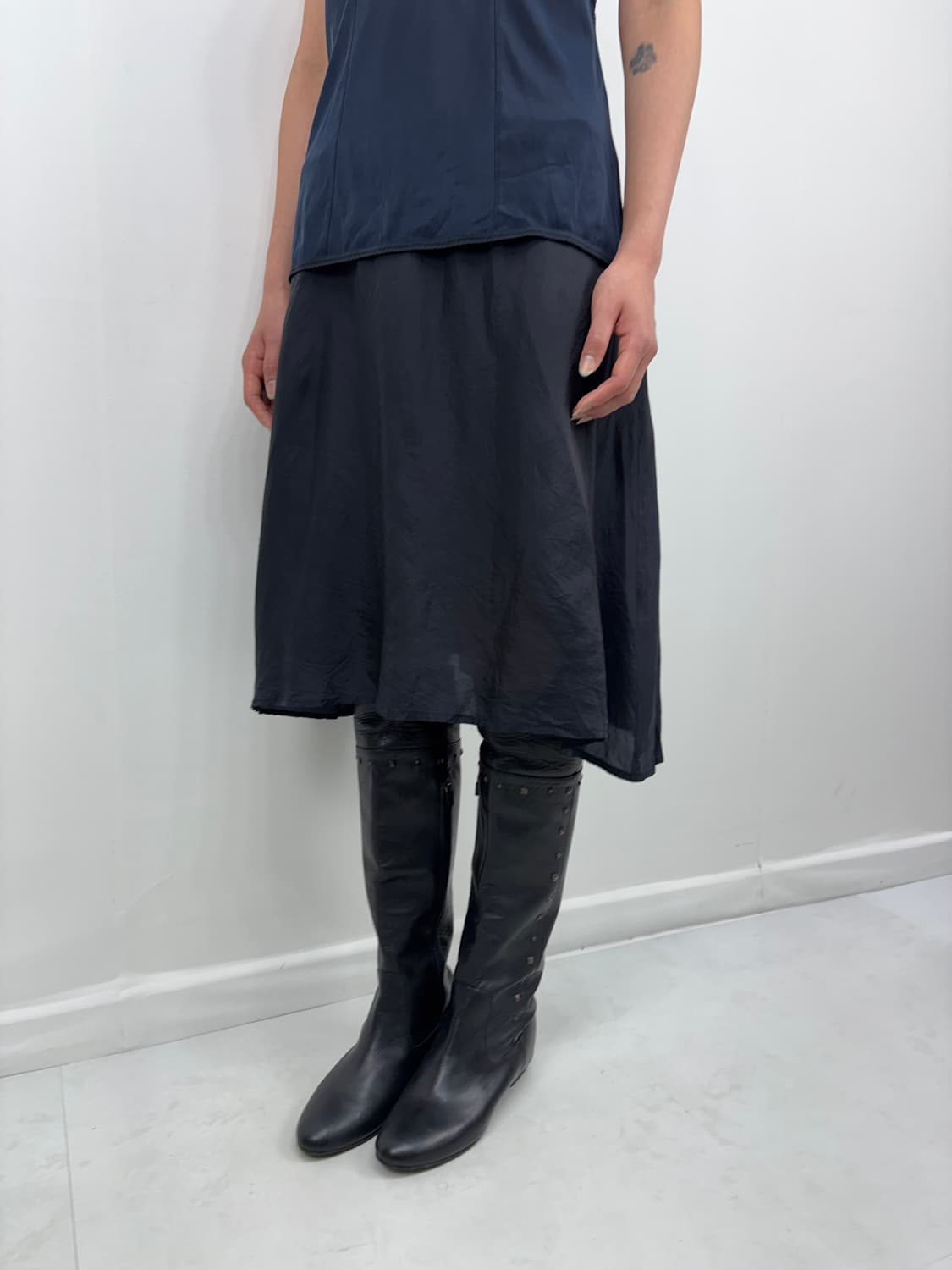 SHEER MIDI SKIRT 상품이미지1
