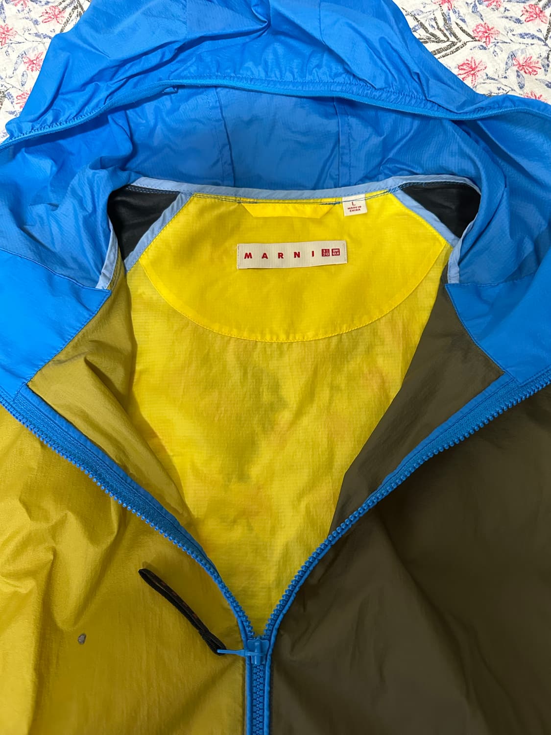 유니클로 마르니 바람막이 L 상품이미지3