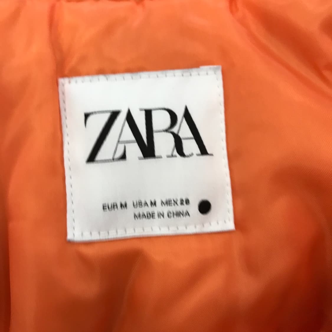 자라 크롭 ma1 후드 조끼 [M] 상품이미지4