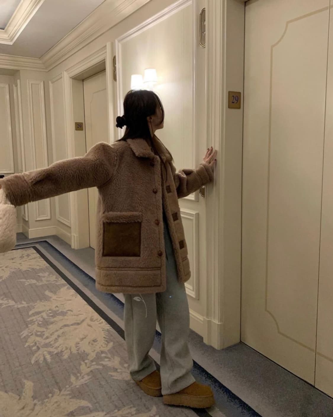 (새상품)프리러브 베어 양면 무스탕 상품이미지5