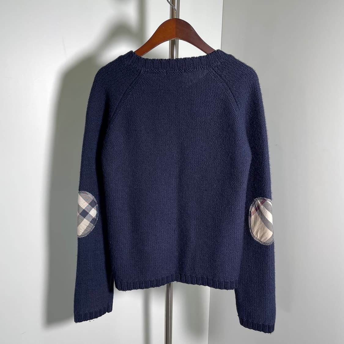 버버리 케이블 체크 암패치 V넥 니트 상품이미지2
