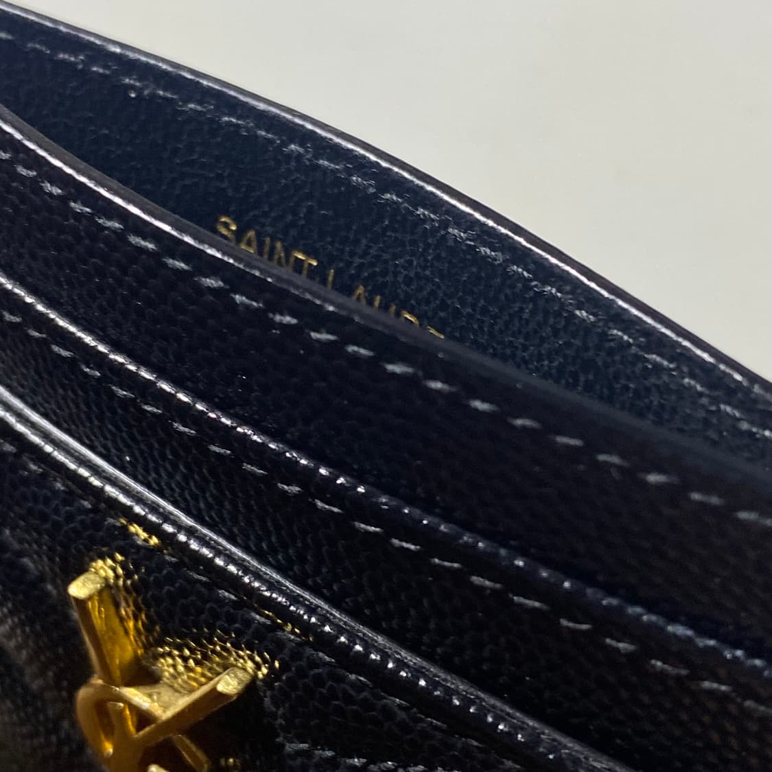 [정품]SAINT LAURENT 생로랑 마틀라세 모노그램 금장 카드지갑 상품이미지5