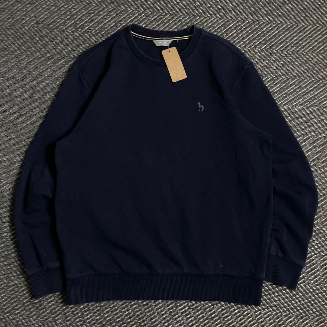 HAZZYS 자수로고 패턴 맨투맨 네이비y 4820 상품이미지2