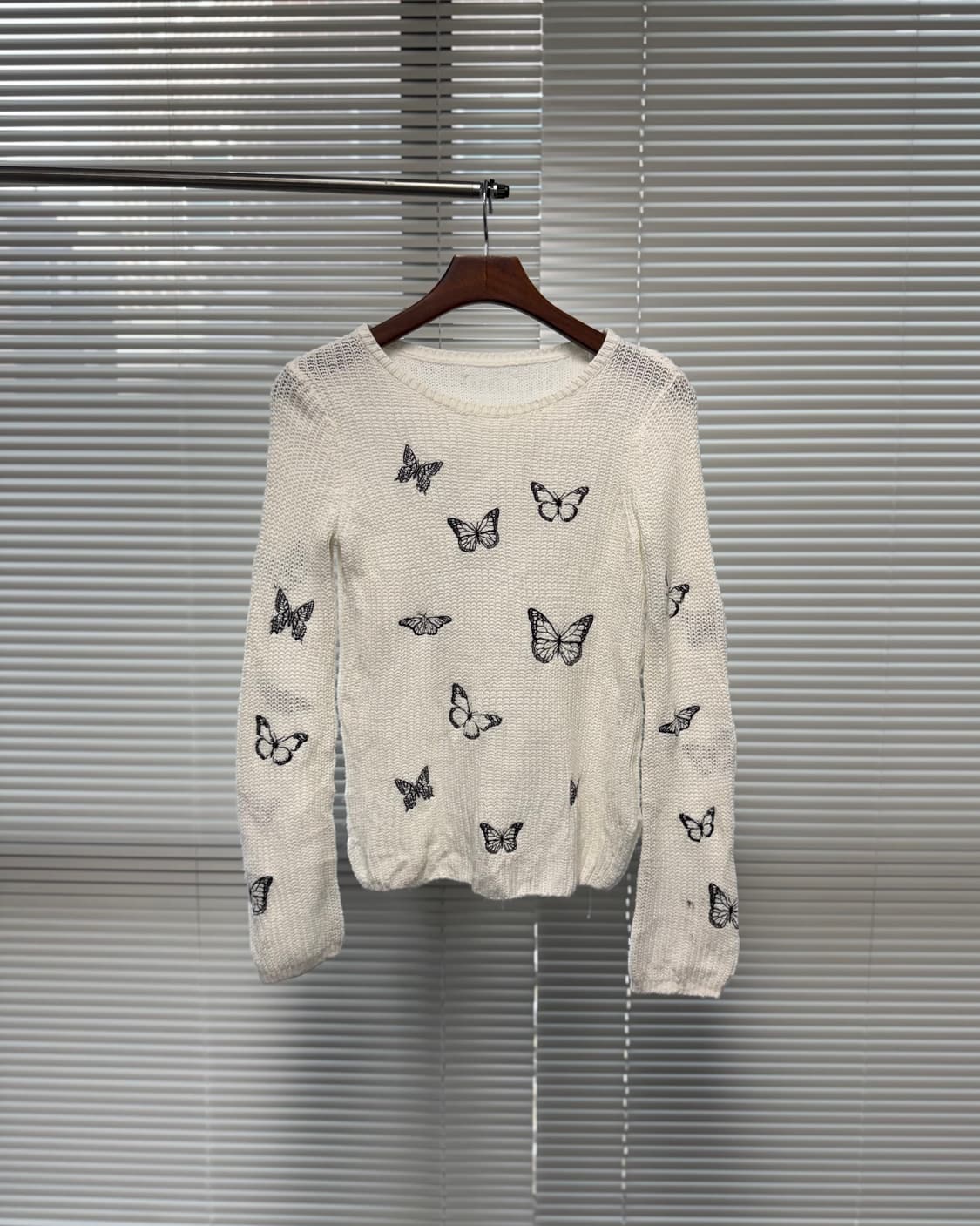 빈티지 버터플라이 패턴 니트 상품이미지1