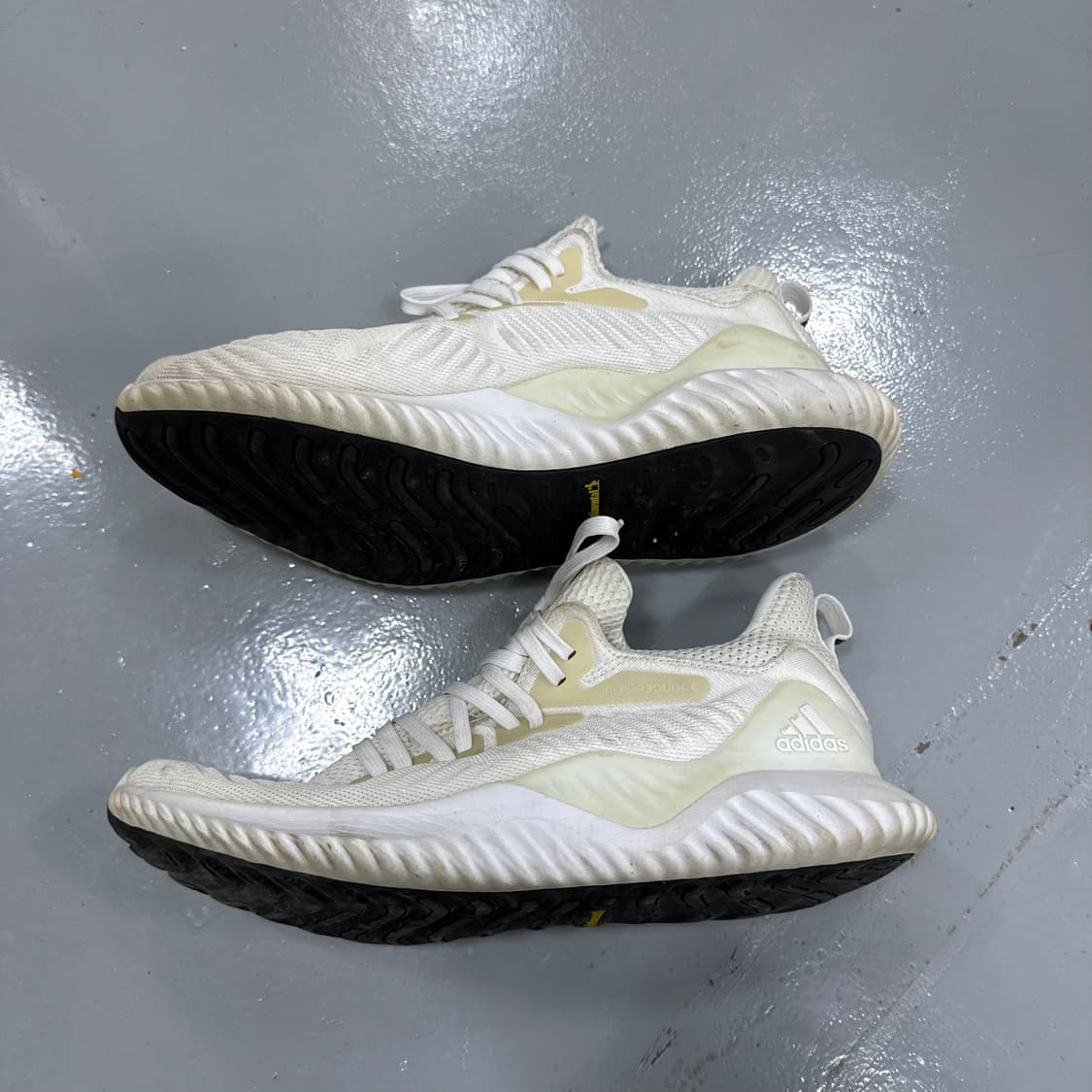 265 아디다스 알파바운스 0129T2 상품이미지2