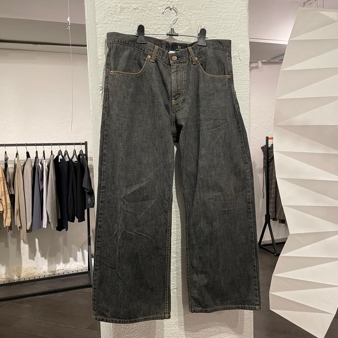 요지야마모토 비대칭 오버사이즈 데님팬츠 상품이미지3