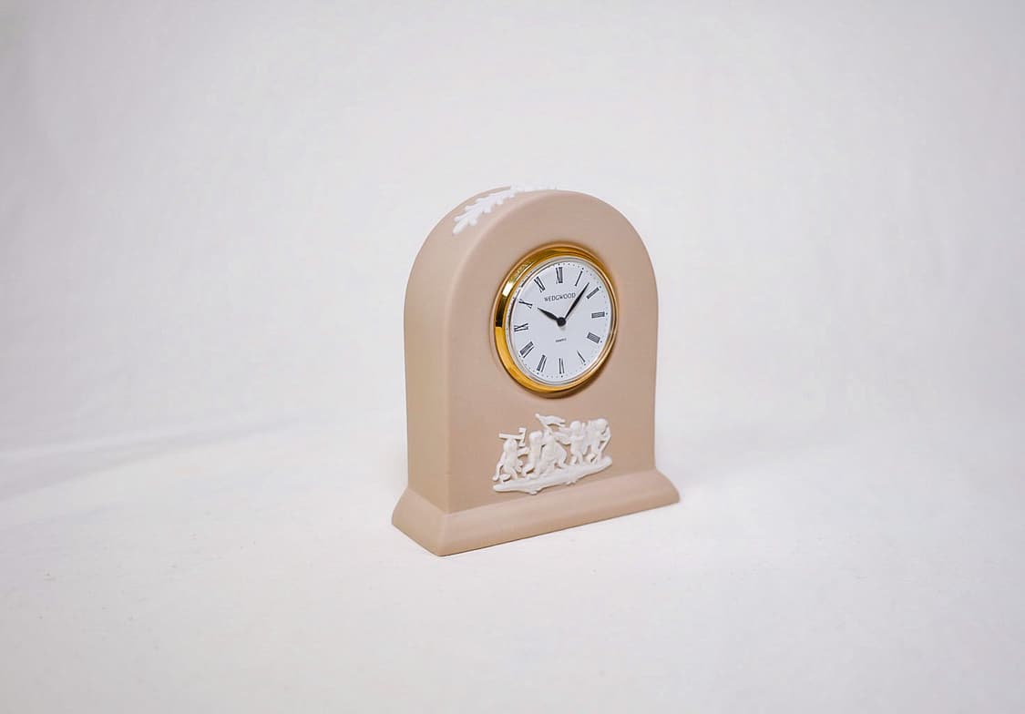 [영국빈티지] 웨지우드 제스퍼웨어 도자기 미니 탁상시계_ 베이지(레어) 상품이미지1