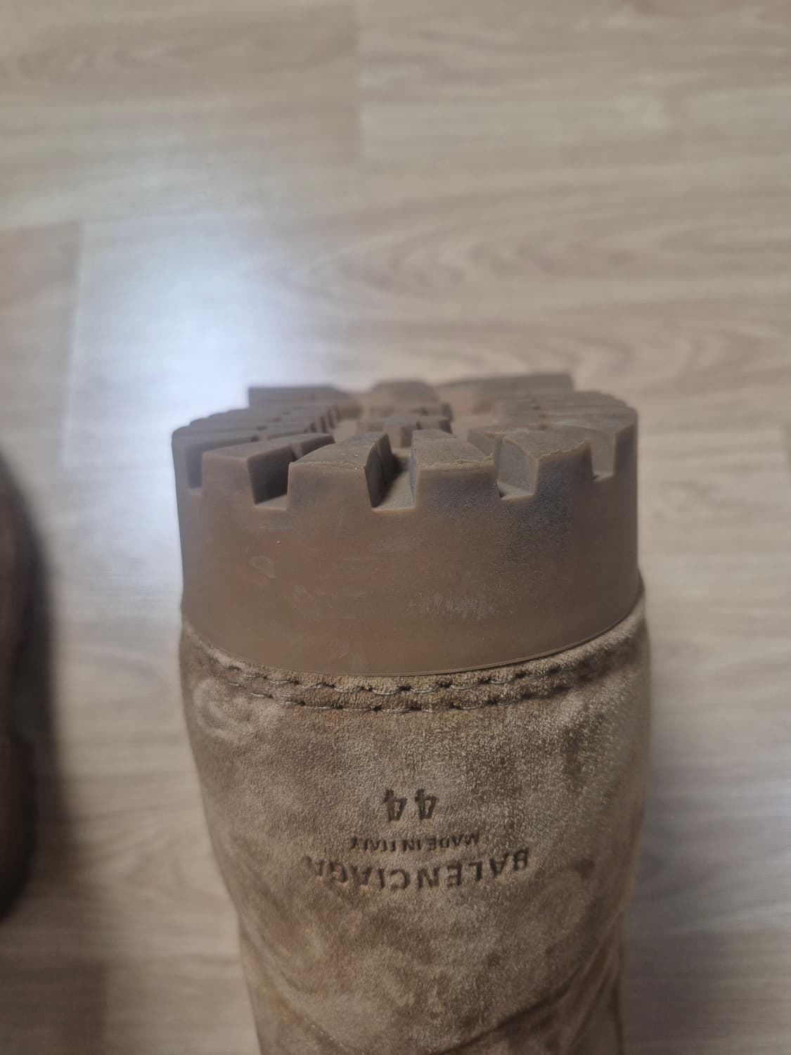 발렌시아가 알래스카 퍼부츠44 상품이미지4