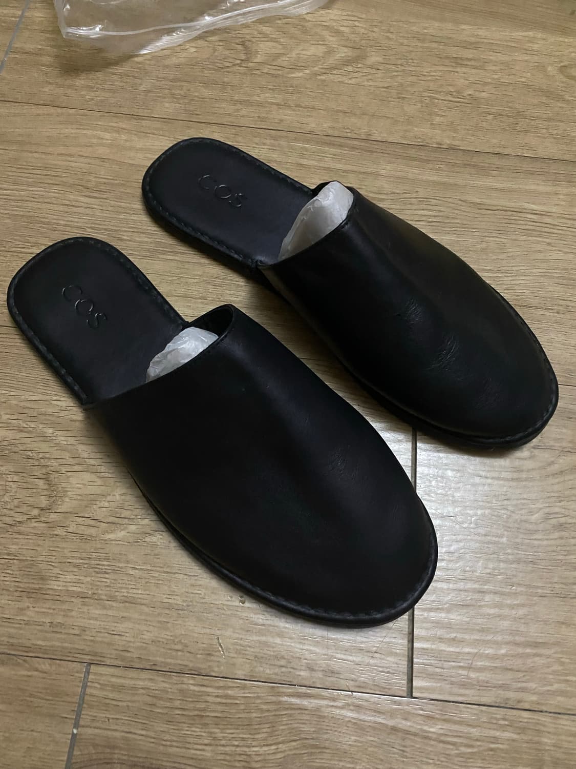 COS 가죽 실내 슬리퍼 남자 44 상품이미지1