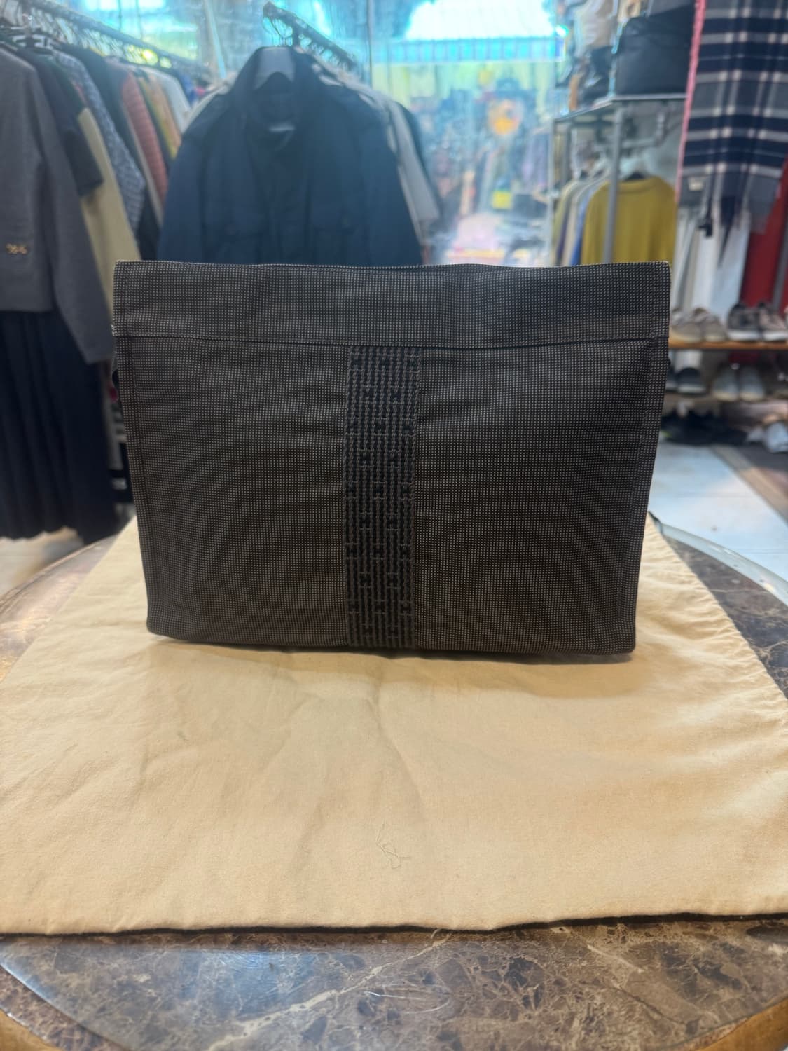 정품 에르메스 후루토 클러치 팝니다 상품이미지1