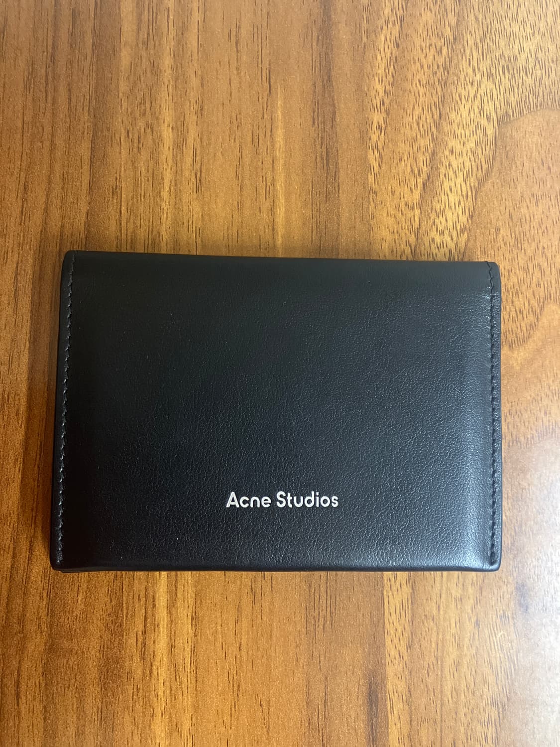 아크네스튜디오 카드지갑 상품이미지1