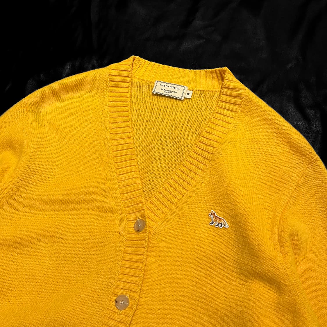 메종키츠네 옐로우 가디건 상품이미지3