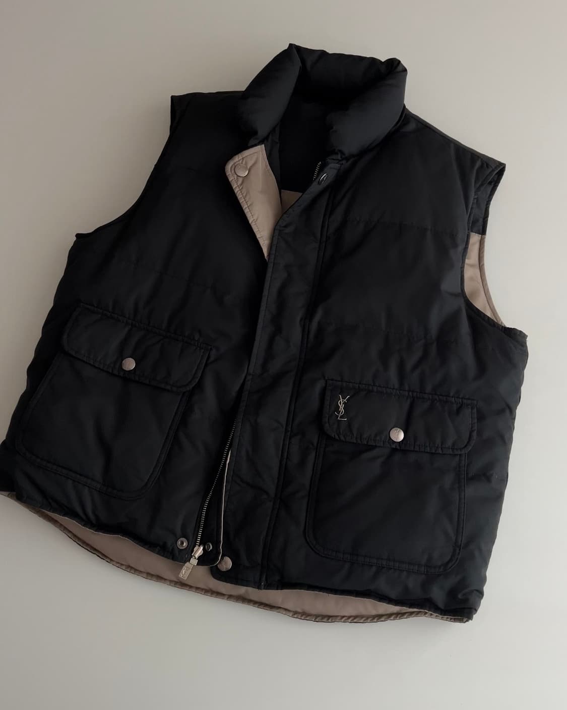 입생로랑 리버시블 구스 다운 베스트 100 상품이미지3