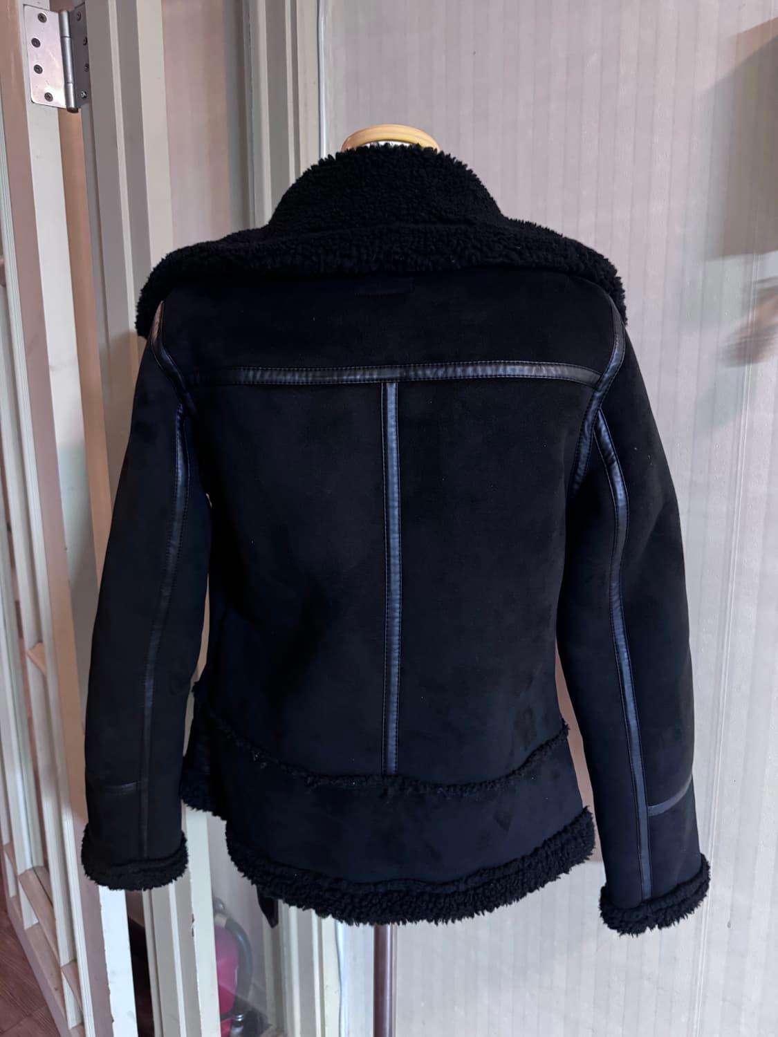 자라 블랙 무스탕 자켓 XS /실사이즈 S-M 상품이미지6