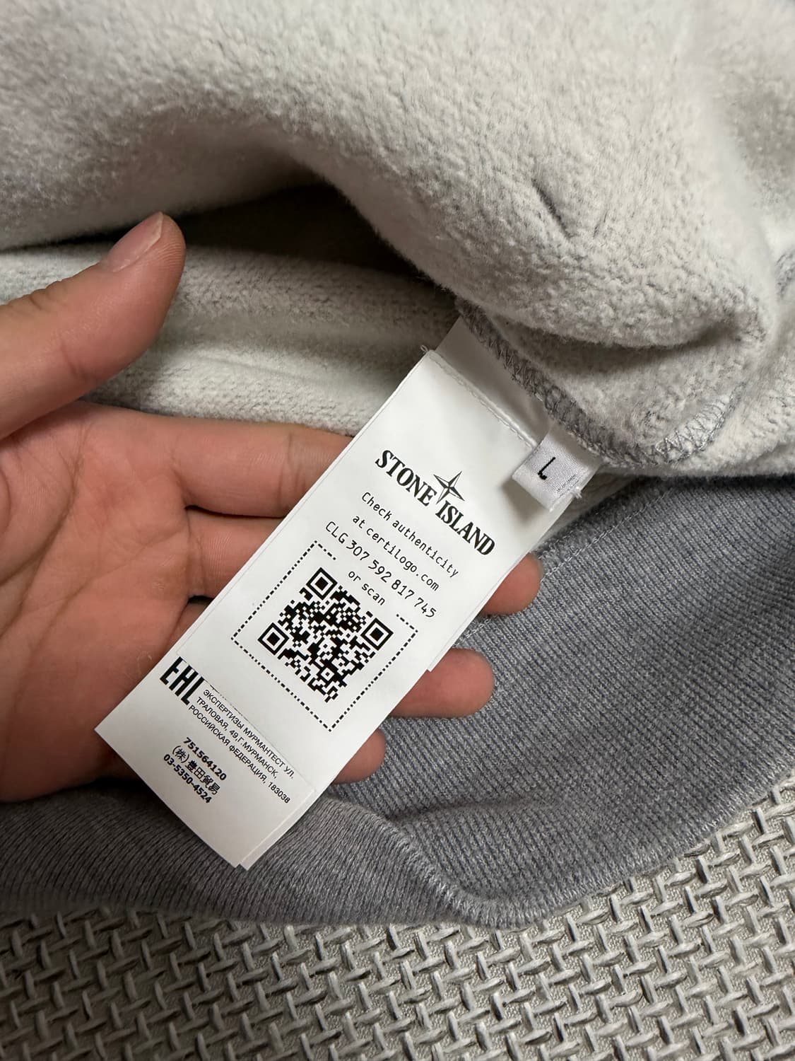 새상품급 컨디션 스톤아일랜드 후드티 L사이즈 상품이미지4