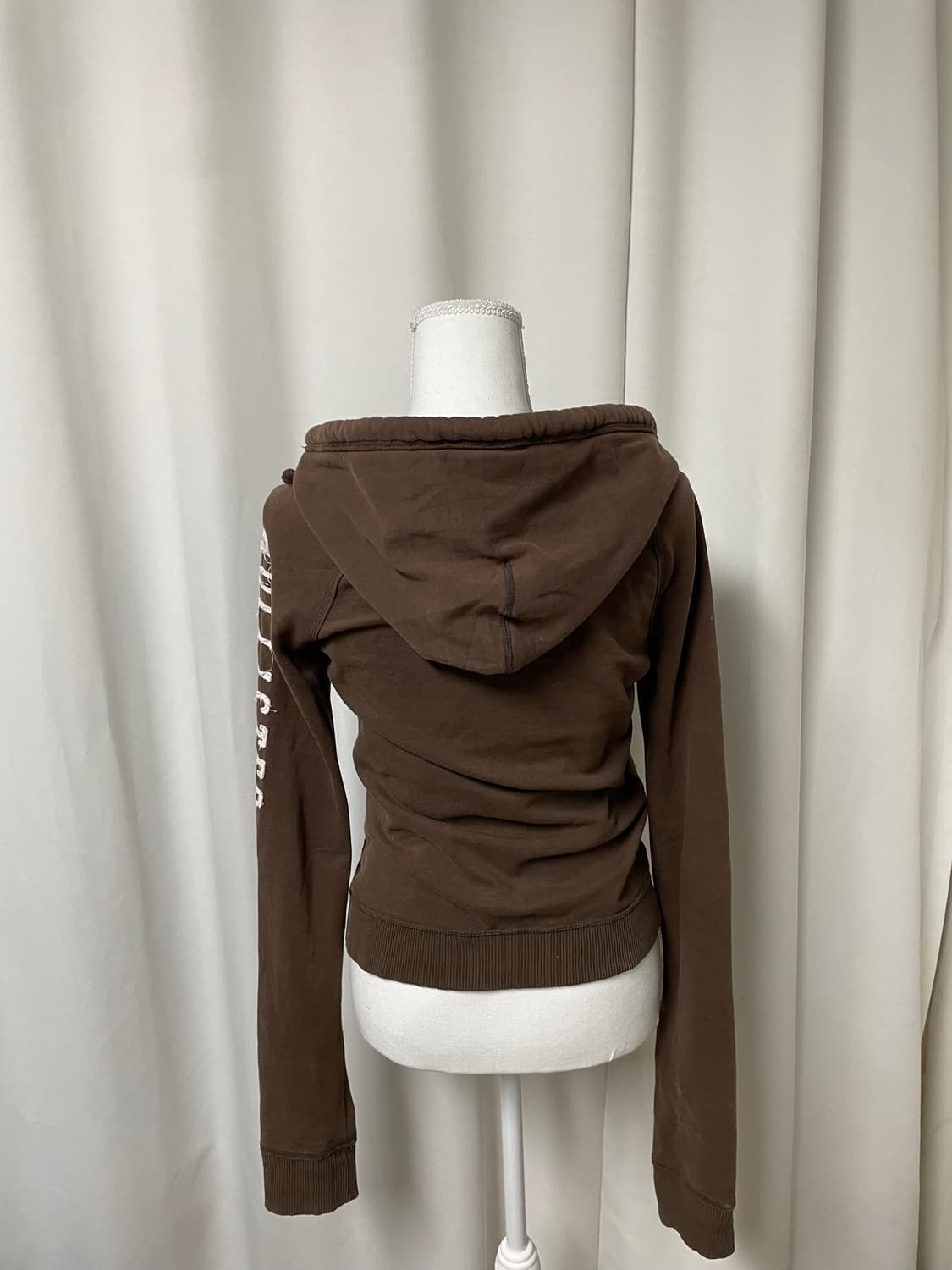 유일)홀리스터 딱붙 브라운 투웨이 후드집업 딸기초코 상품이미지4