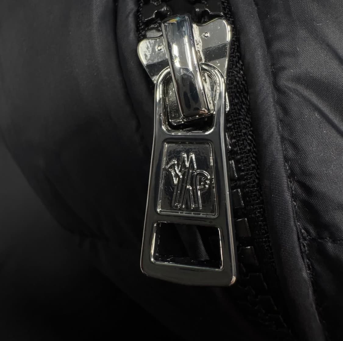 몽클레르 경량패딩 블랙 상품이미지5