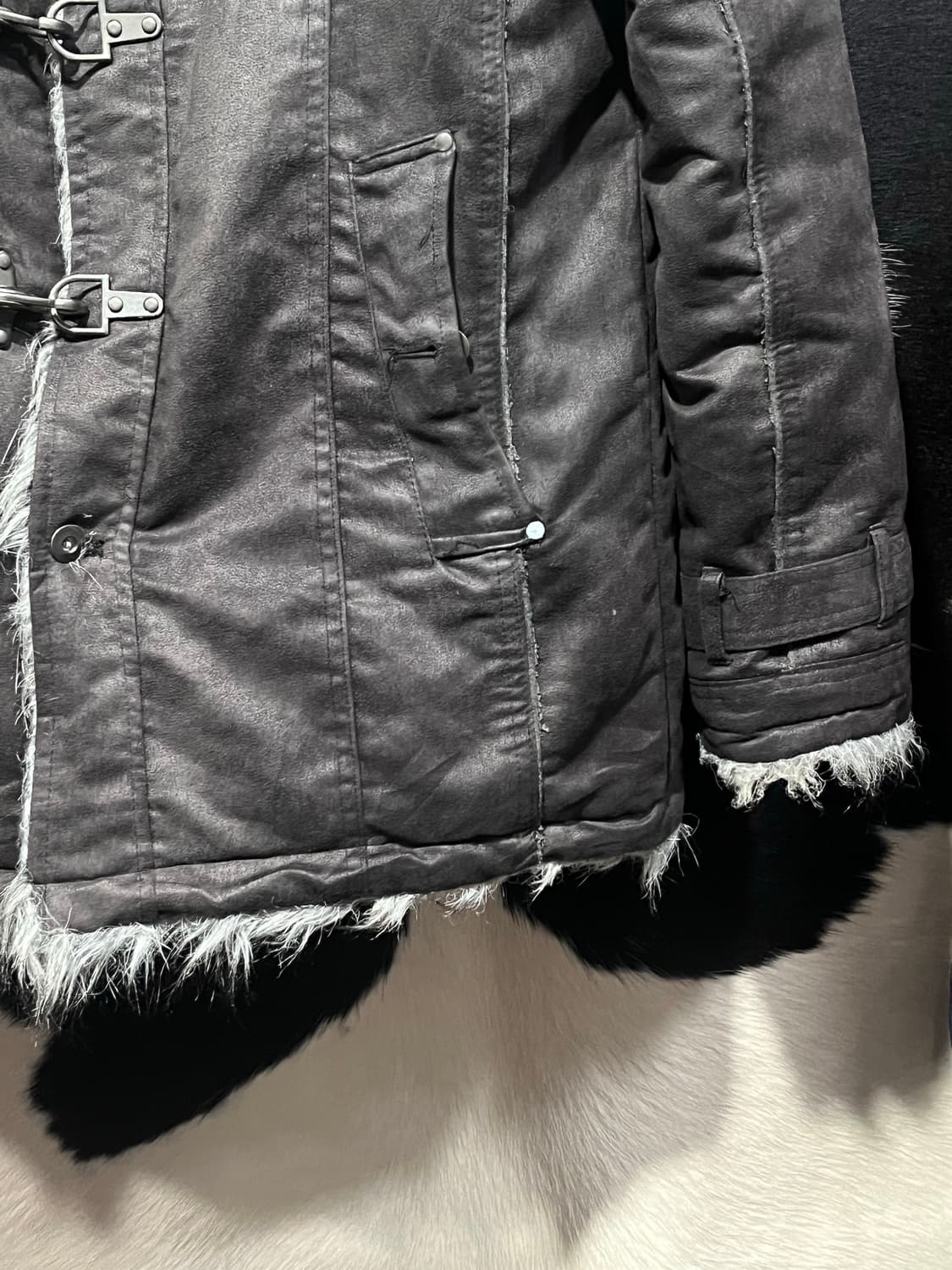 Grangesta Standard 퍼 버클 무스탕 상품이미지6