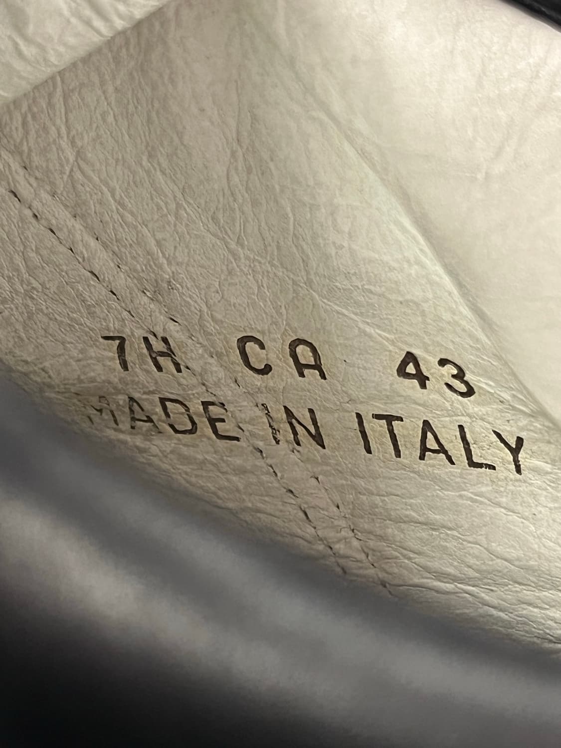 디올 옴므 스니커즈 상품이미지4