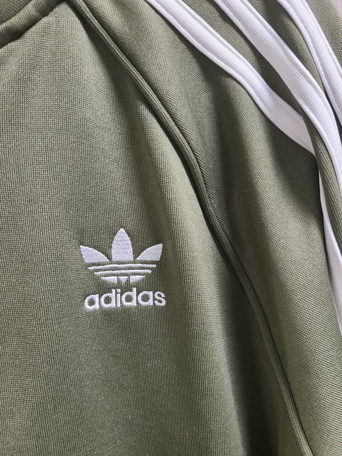 아디다스 트랙탑 카키색상 95 상품이미지3