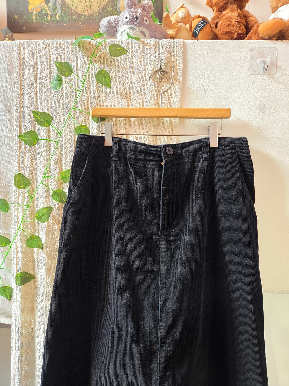 블랙 코듀로이 롱스커트 상품이미지2