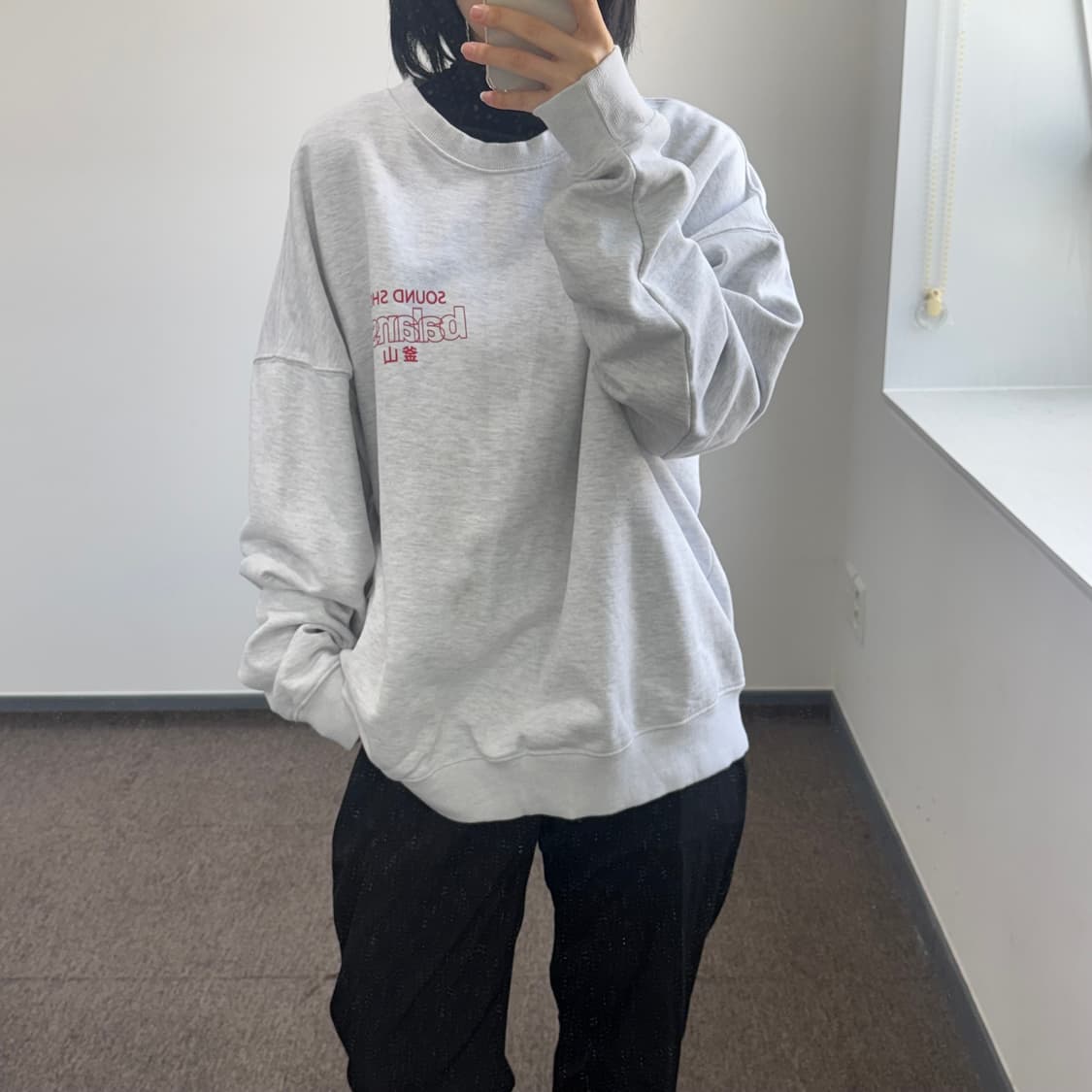 Balansa 발란사 레드 로고 멜란지 맨투맨 상품이미지1