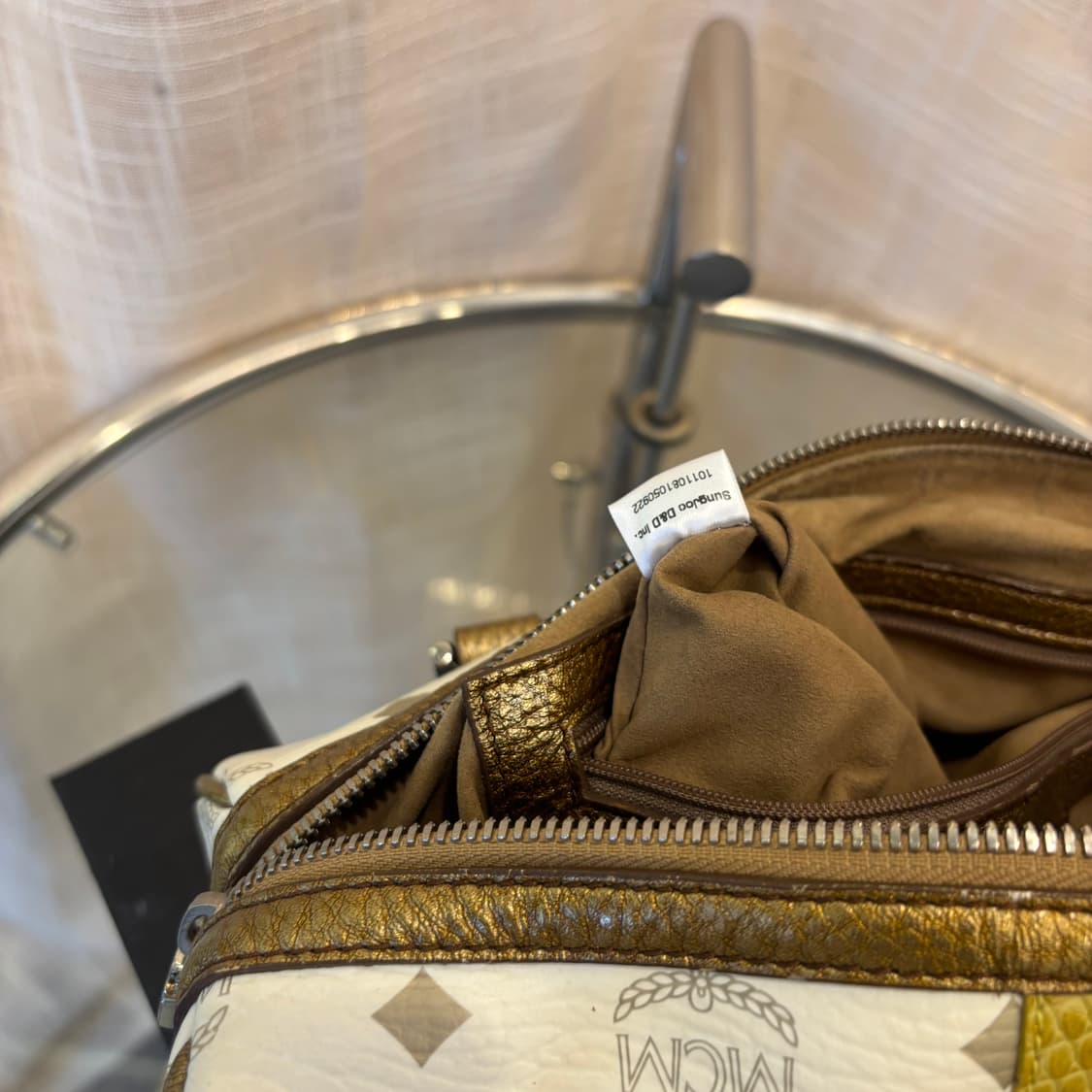 정품 MCM 비세토스 원통백     상품이미지9
