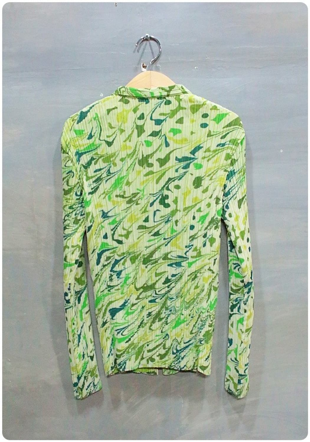 이세이미야케 FETE 플리츠 브이넥 가디건 02 상품이미지3